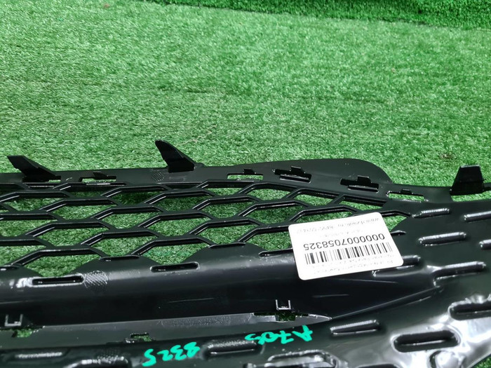 Решетка перед. бампера Mercedes GLE V167 18-24 AMG