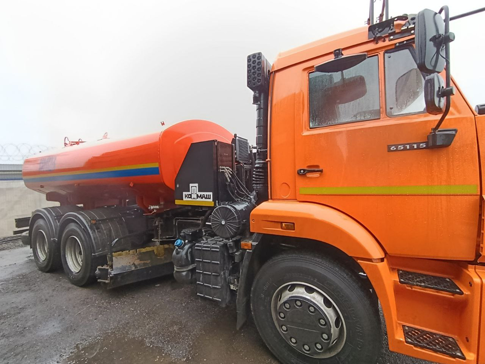 КамАЗ 65115 6x4 КДМ КО-823 (Дизельный, 6,7 л, 292 л.с., МТ)