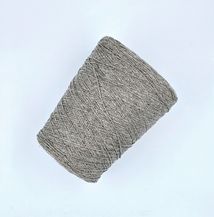 Беби-як 50%, кашемир 15%, шелк 20%, меринос 15% 500м в 100г