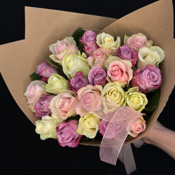 Букет нежный из 25 кенийских роз