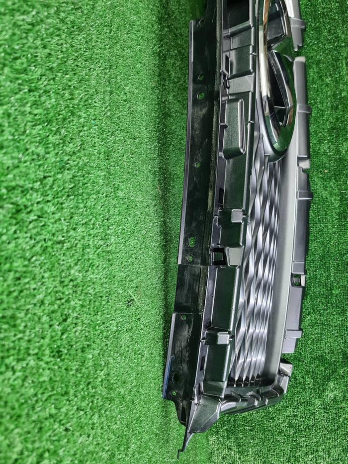 Решетка радиатора Infiniti QX50 2 (2017-н.в.)