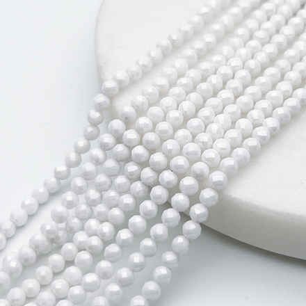 Фианит "матовый" (кубический цирконий), цвет белый, размер около 3 мм, цена за нить 38 см