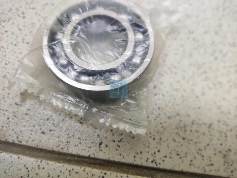 Подшипник 205