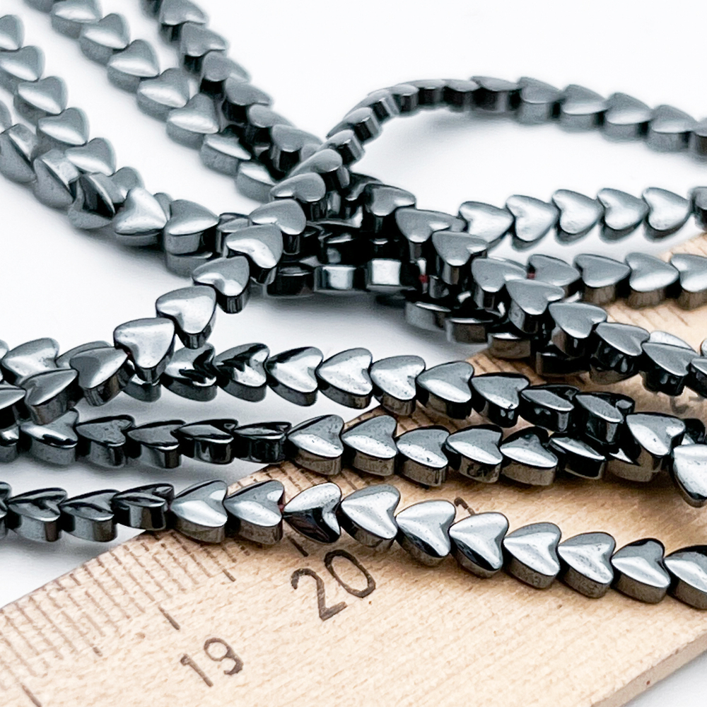 Гематит Сердце бусины (имитация), цвет черный, размер около 3,8 мм, цена за отрезок 19 см (1/2 нити)