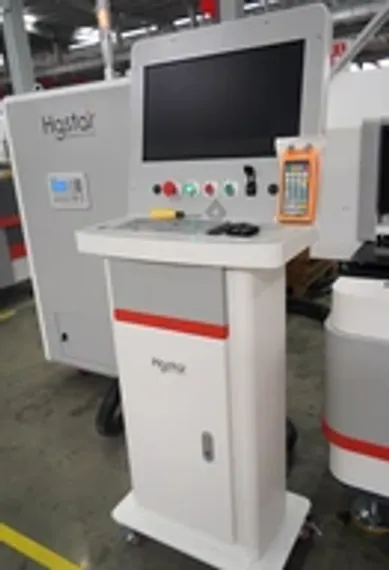 Лазерный станок HGTECH SMART4015PRO с защитной кабиной и сменным столом для резки листов металла