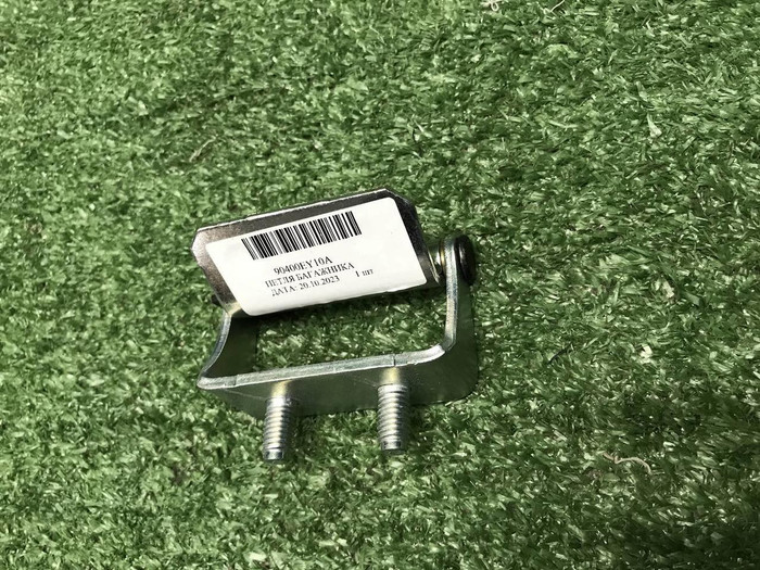 Петля крышки багажника Nissan Qashqai j11 (13-23)