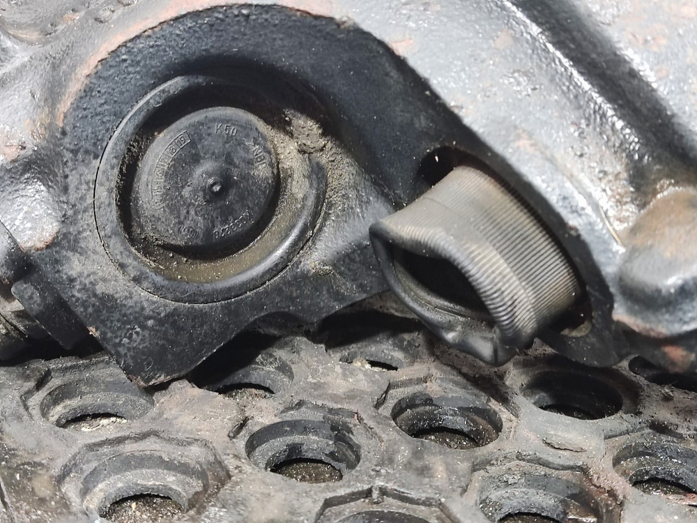 Суппорт передний правый 2017г.