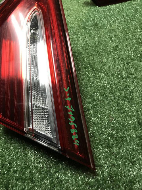Фонарь Комплект Toyota Camry XV70 (2017-н.в.) LED