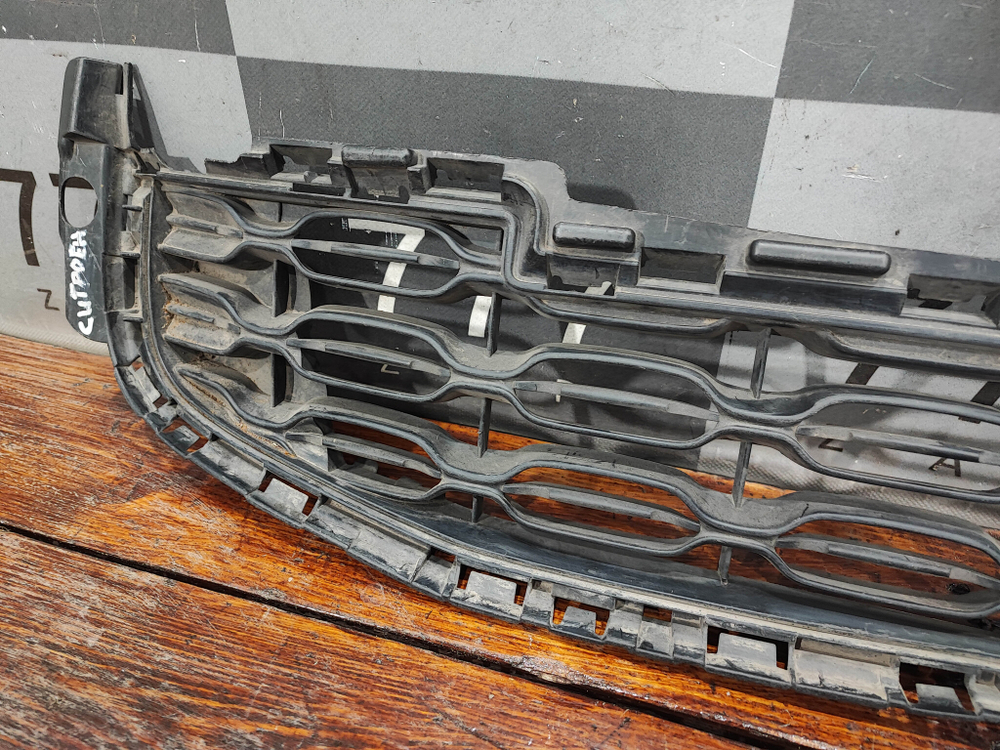 Решетка переднего бампера Citroen DS4 10-15 Б/У Оригинал 7422S1