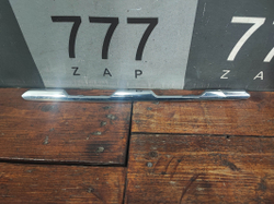 Молдинг решетки радиатора Mercedes GLC (X253) 19-нв Б/У Оригинал A2538883500