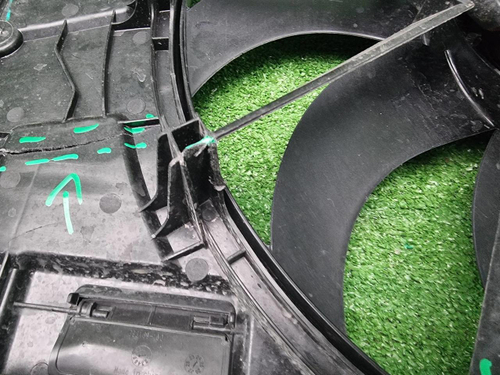 Диффузор с вентилятором Geely Monjaro (2021-н.в.)