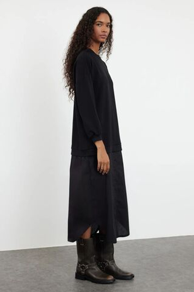 Черная тканая рубашка с подробным вязаным платьем TCTAW25EB00062