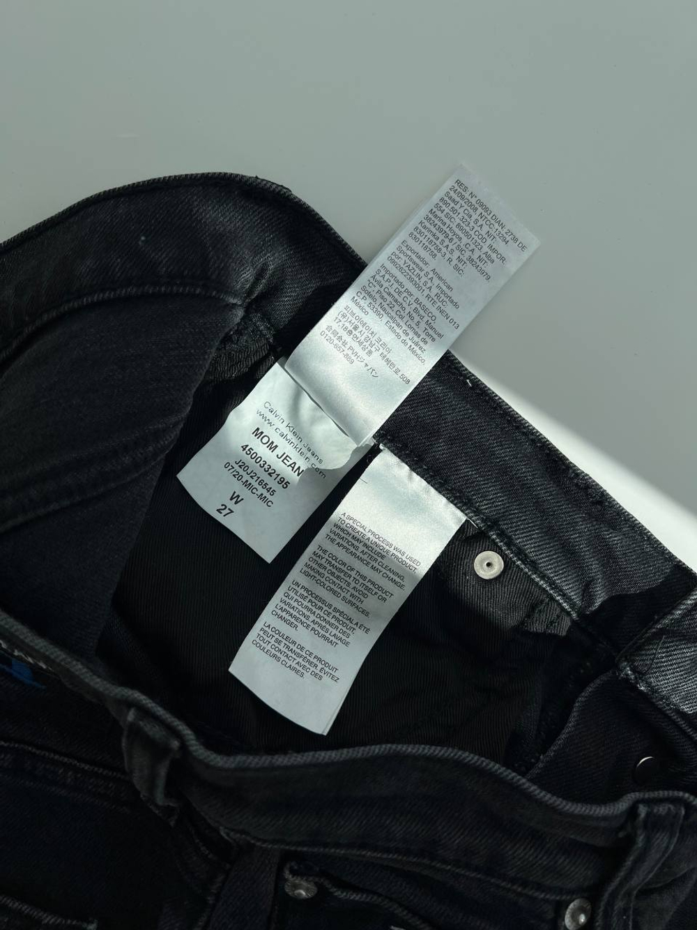 Джинсы Calvin Klein
