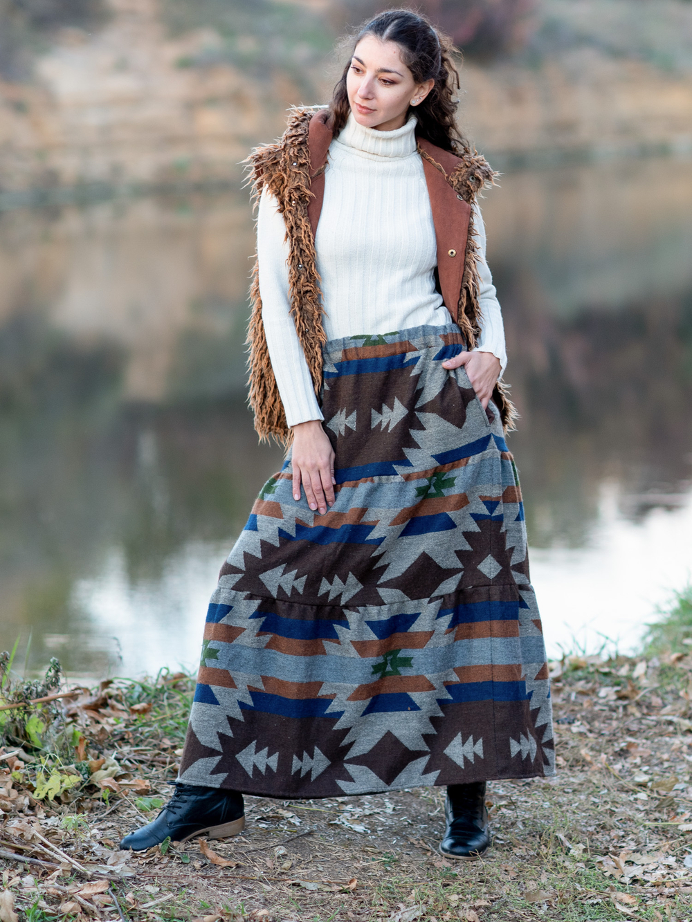 Длинная шерстяная юбка с орнаментом