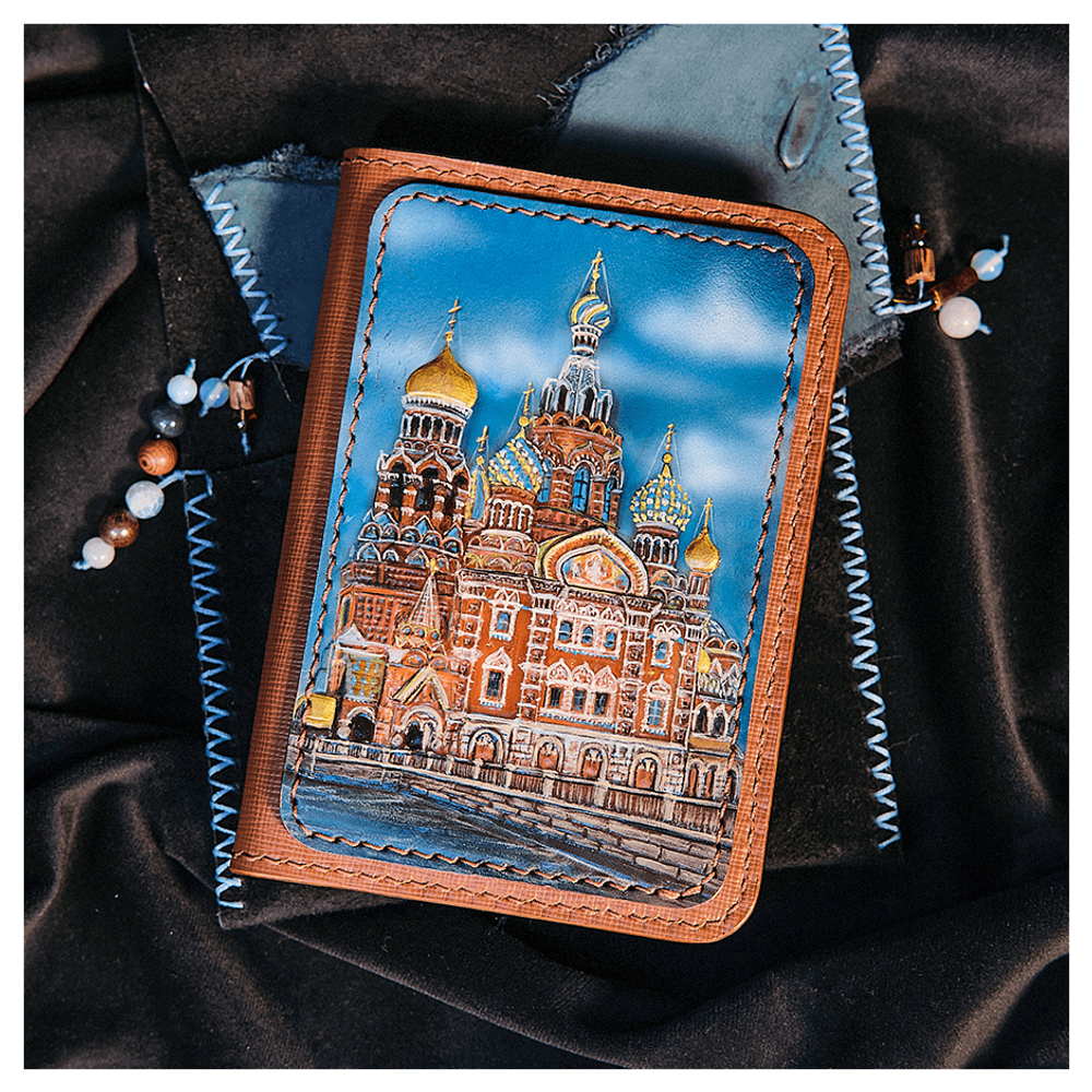 Кожаная обложка на паспорт «Городские мотивы»