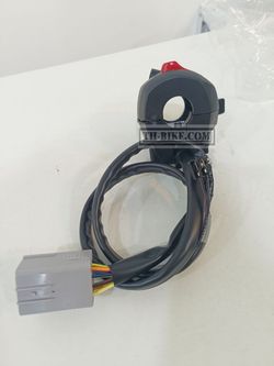 37200-28K00-00. SWITCH ASSY, HANDLE RH (with hazard)