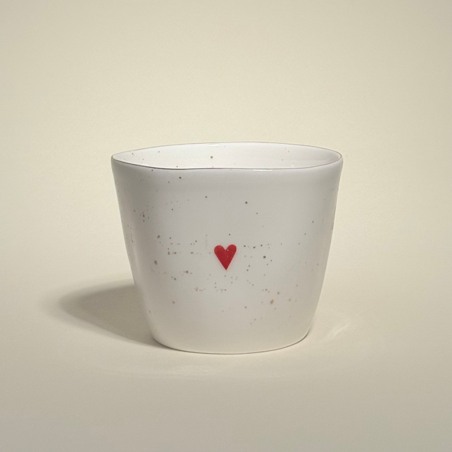 Стакан белый с сердечком, 220мл