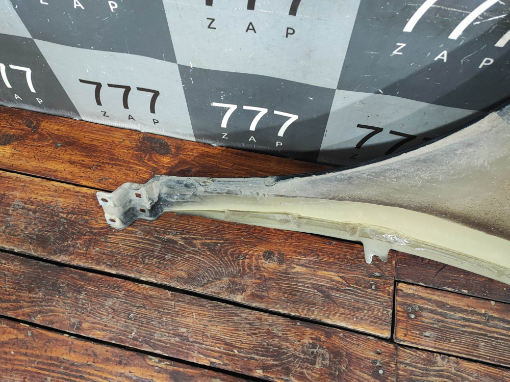 Крыло переднее правое Kia Carnival 4 (KA4) 20-нв Б/У Оригинал 66321R0000