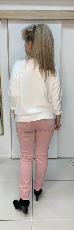 Белый итальянский джемпер-блузон с розовым принтом