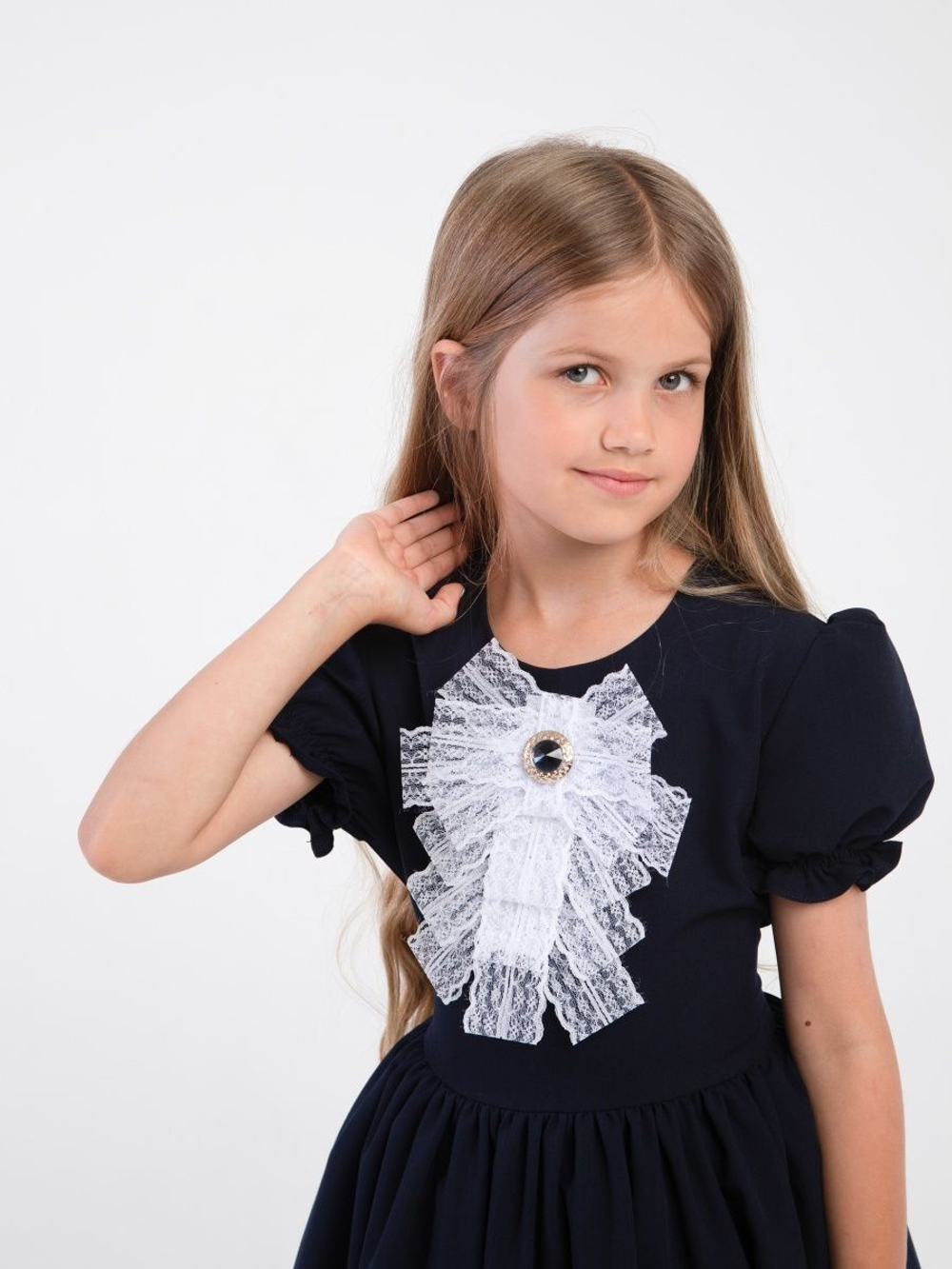 Нарядное школьное платье с подъюбником на 1 сентября