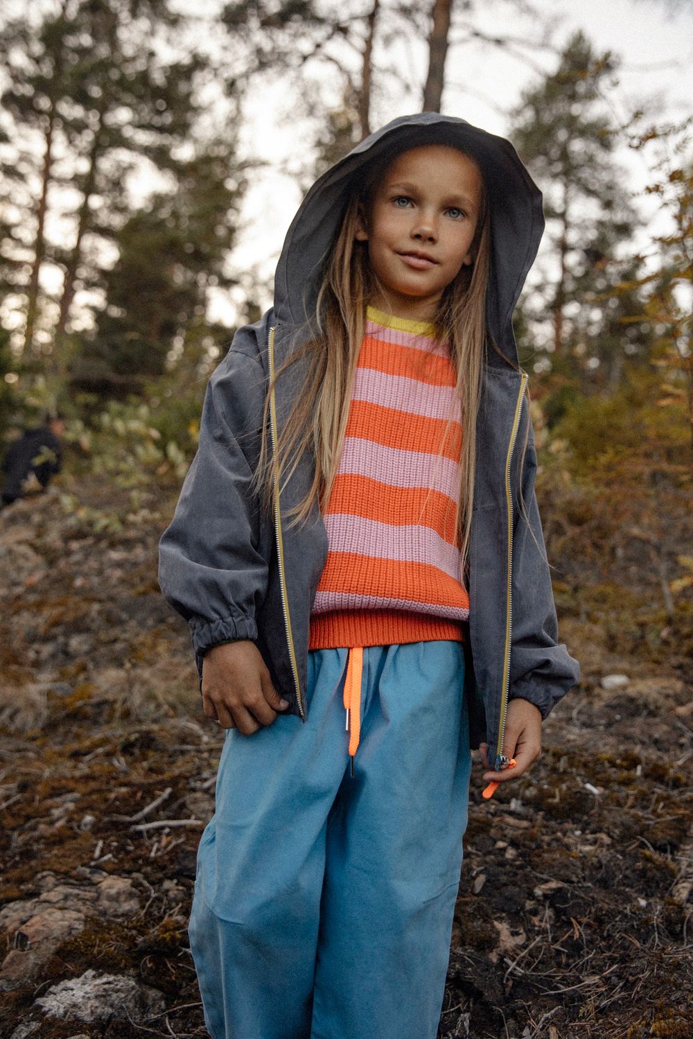 Ветровка цвета грозы с вышивкой "Французский бульдог"