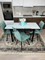 Стеклянный раздвижной стол "Итальянский мрамор" и стулья "ГУЧИ" тиффани