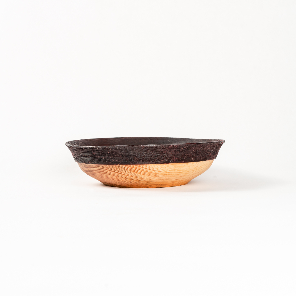 Деревянная глубокая тарелка из древесины сибирского кедра. T198