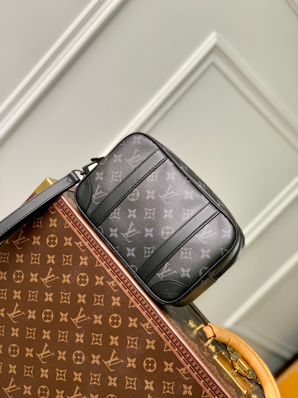Louis Vuitton Pochette Kasai
