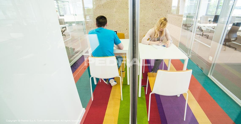 Стул с мягким сиденьем Pedrali Noa, белый, желтый