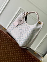 Louis Vuitton Carmel