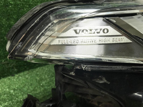 Битая Фара правая Volvo XC90 2 (14-19) Full LED