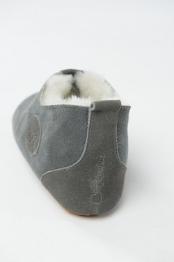 Меховые тапочки для дома