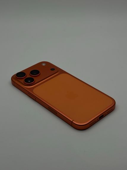 iPhone 17 Pro 512Gb Cosmic Orange