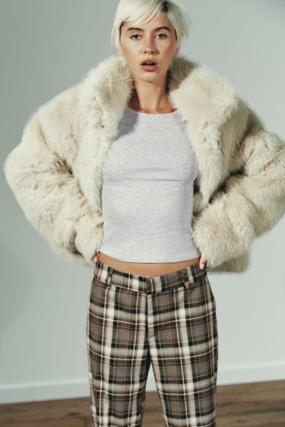 ZARA БРЮКИ В КЛЕТКУ, ХАКИ