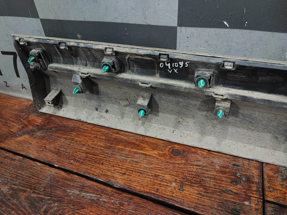 Накладка двери передней левой Exeed VX 21-нв Б/У Оригинал 609000319AA