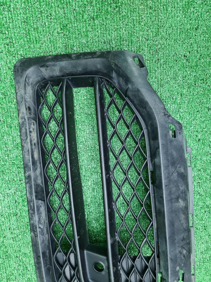 Решетка перед. бампера Mercedes G W463 (18-24) AMG