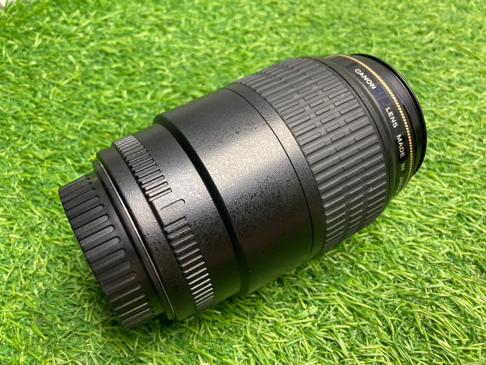 Canon EF 100mm 2.8 USM