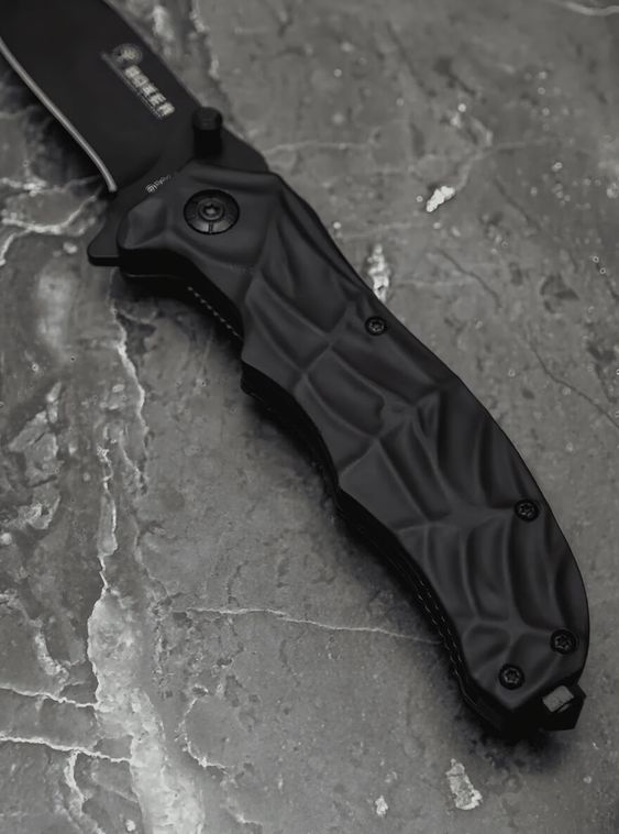 Складной нож тактический BOKER Черный с рельефной рукоятью