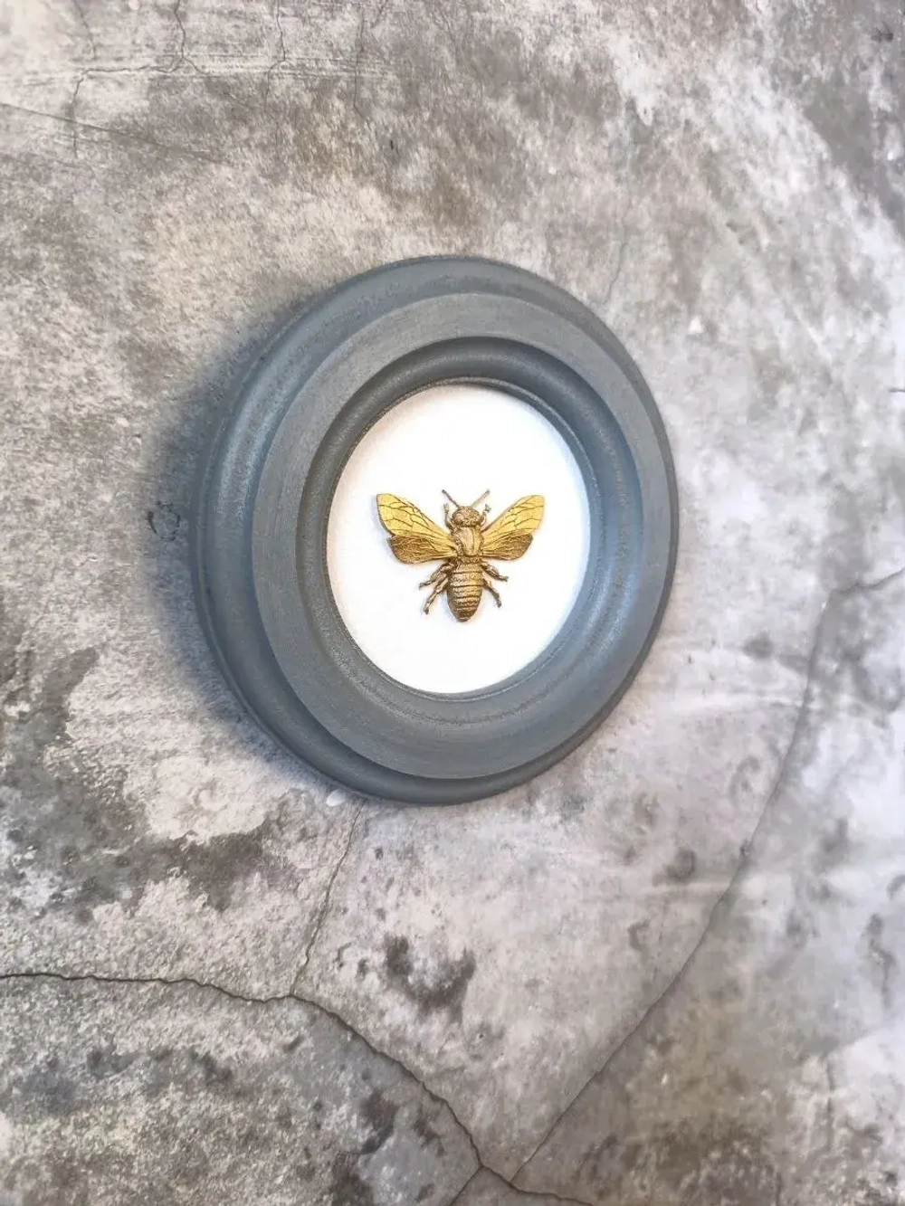 Панно 14 см. насекомые на стену для интерьера Пчела