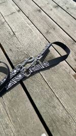 Поводок перестежка 3 метра , для собак из Биотана , 15 мм , черный / зебра