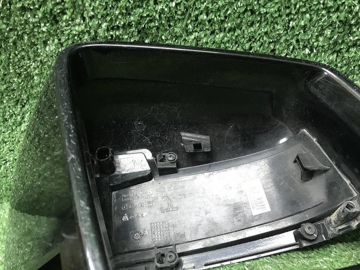 Крышка зеркала правая Mercedes M GLE W166 (11-18)