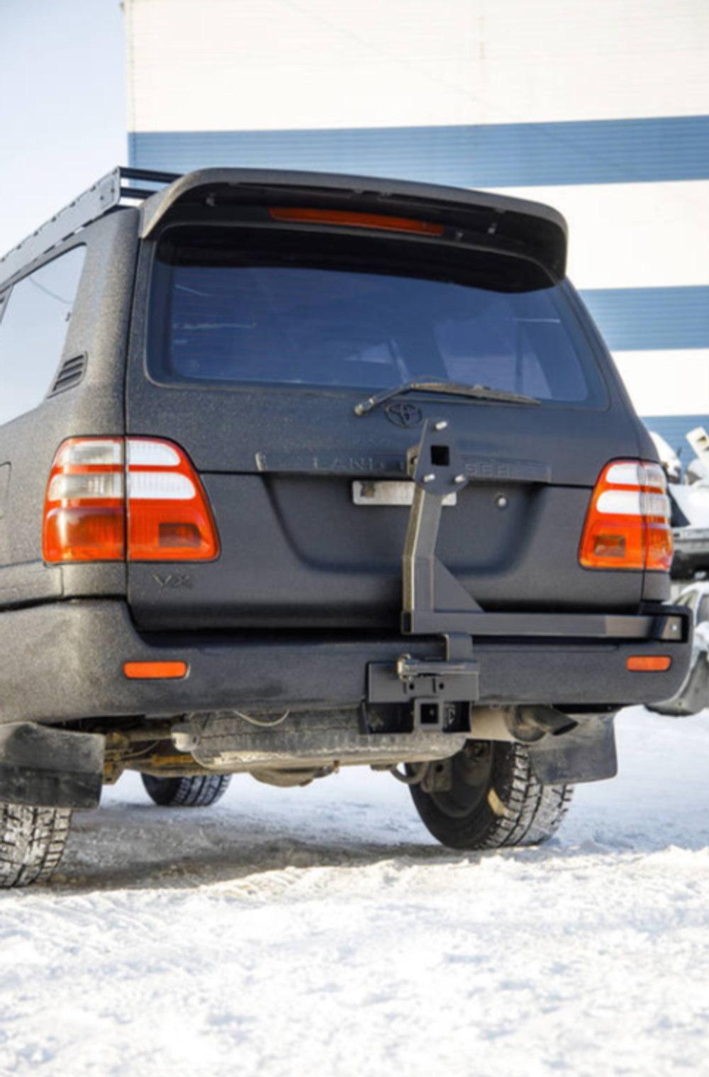 Калитка в штатный бампер Toyota Land Cruiser 100