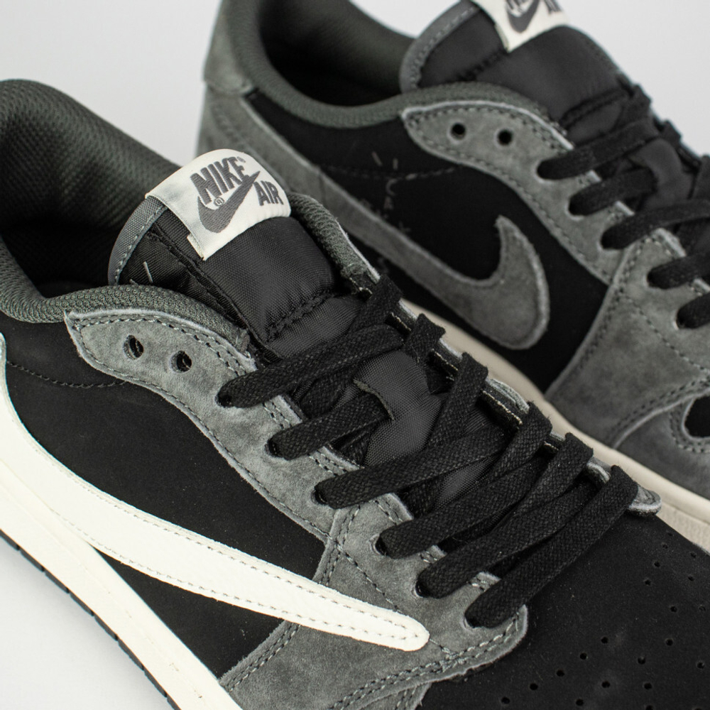 кроссовки Nike Air Jordan 1 Low x Travis Scott Grey / White