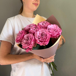 Букет из крупной малиновой розы