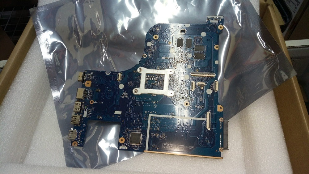 Материнская плата для ноутбука Lenovo Z70-80 NOK DIS I5-5200 4G (5B20H14156), оригинал