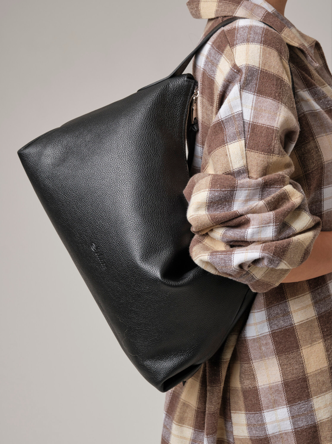 Сумка кожаная черная