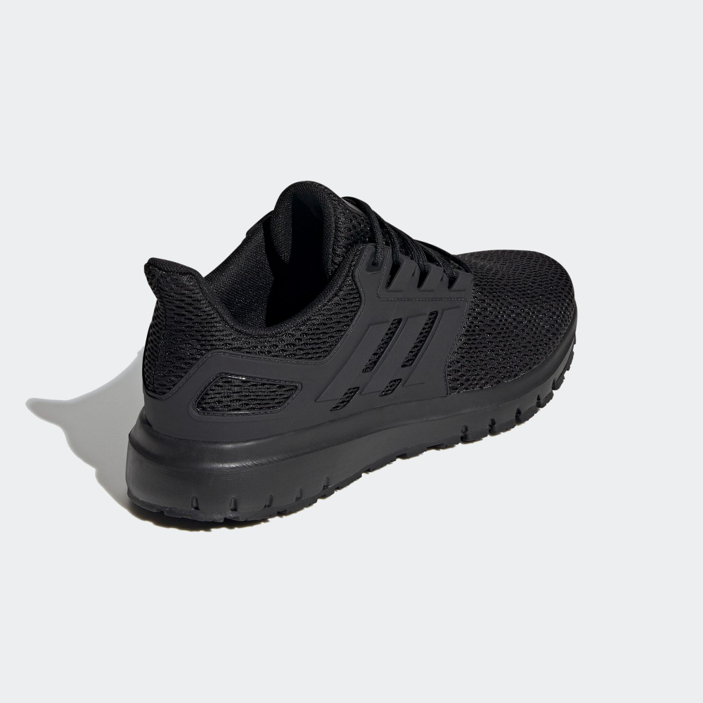 Кроссовки adidas Ultimashow