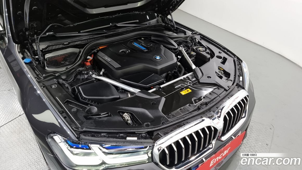 BMW 5 Series (G30) 530e M Sports (10.2021)