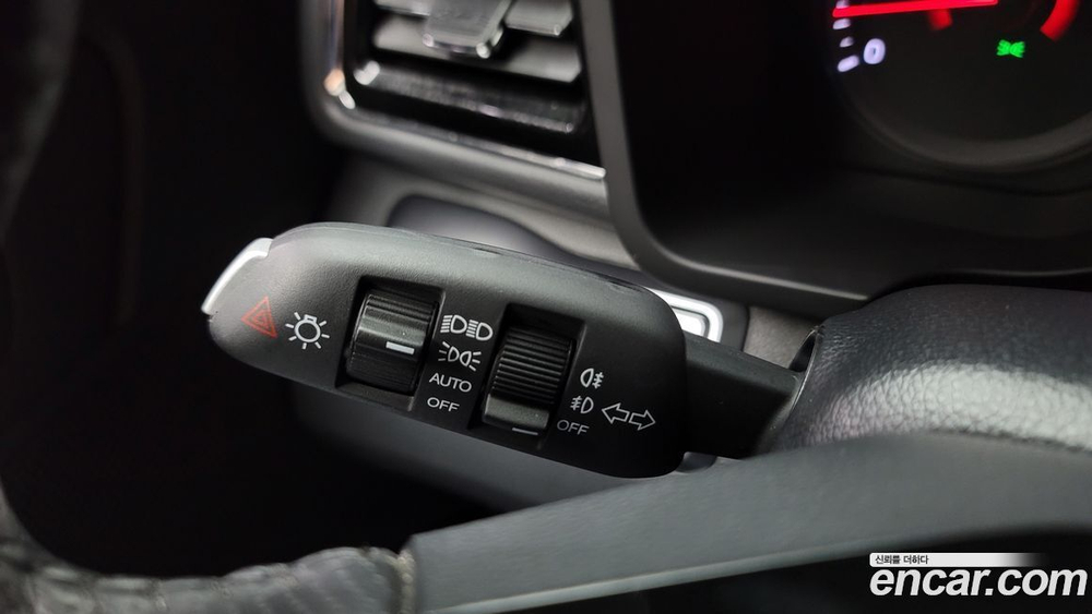 KG Mobility (Ssangyong) Very New Tivoli Бензин 1.5 2WD (01.2020)