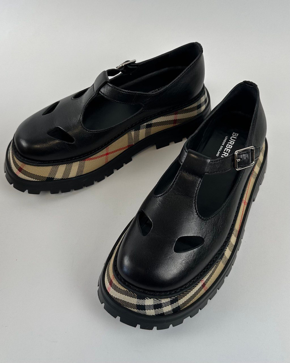 Сандалии Burberry